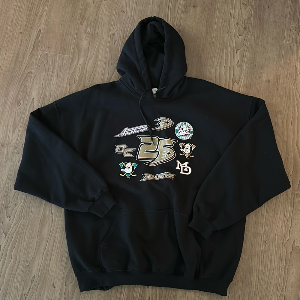 NHL Anaheim Ducks Sweatshirt